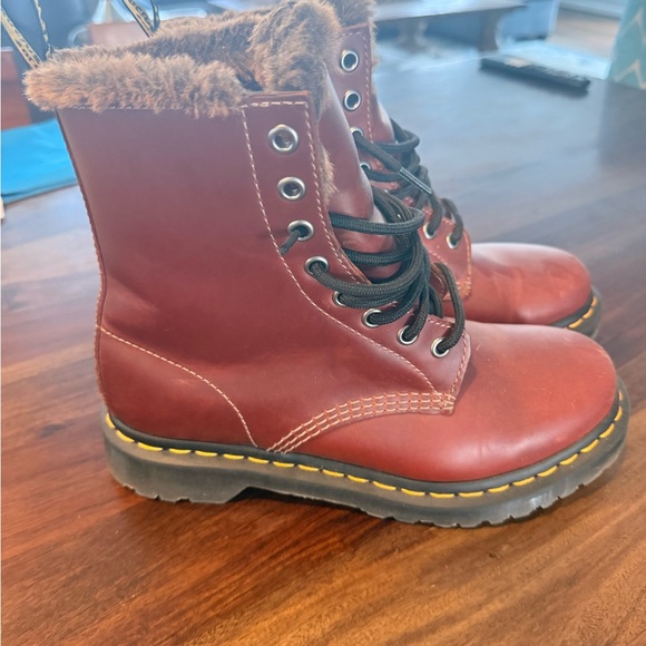 Dr. Martens Burgundy Leather Boots with Brown Fur Lining - Picture 6 of 8